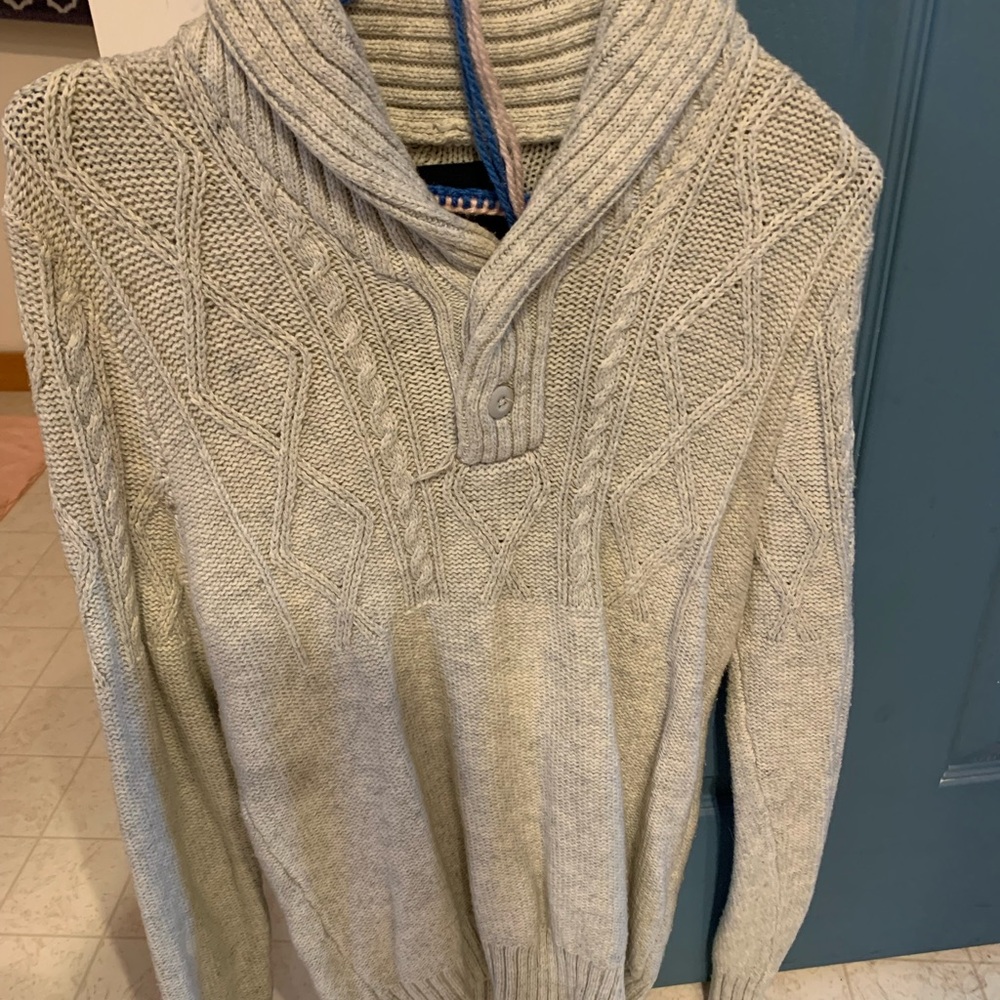 Men's Gray Cable Knit Sweater
